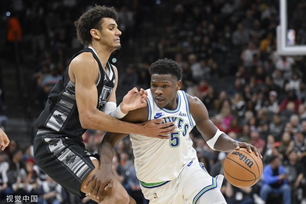 这也给了球 这也给了球